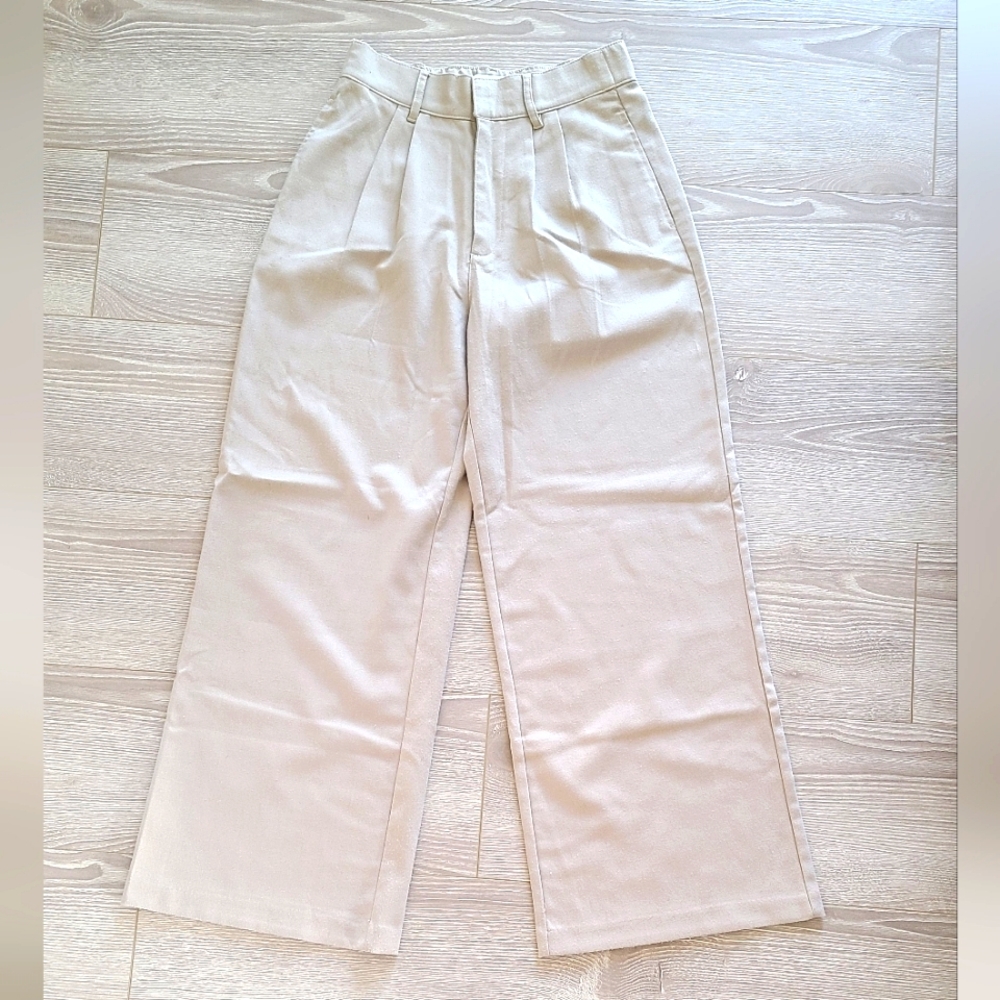 Abercrombie Pleated Trouser - Curve Love